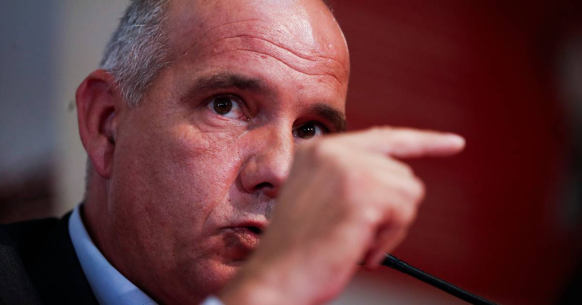 "Se não for pela porta, é pela janela": PCP admite debate de urgência sobre exames nacionais se ministro adiar audição no Parlamento