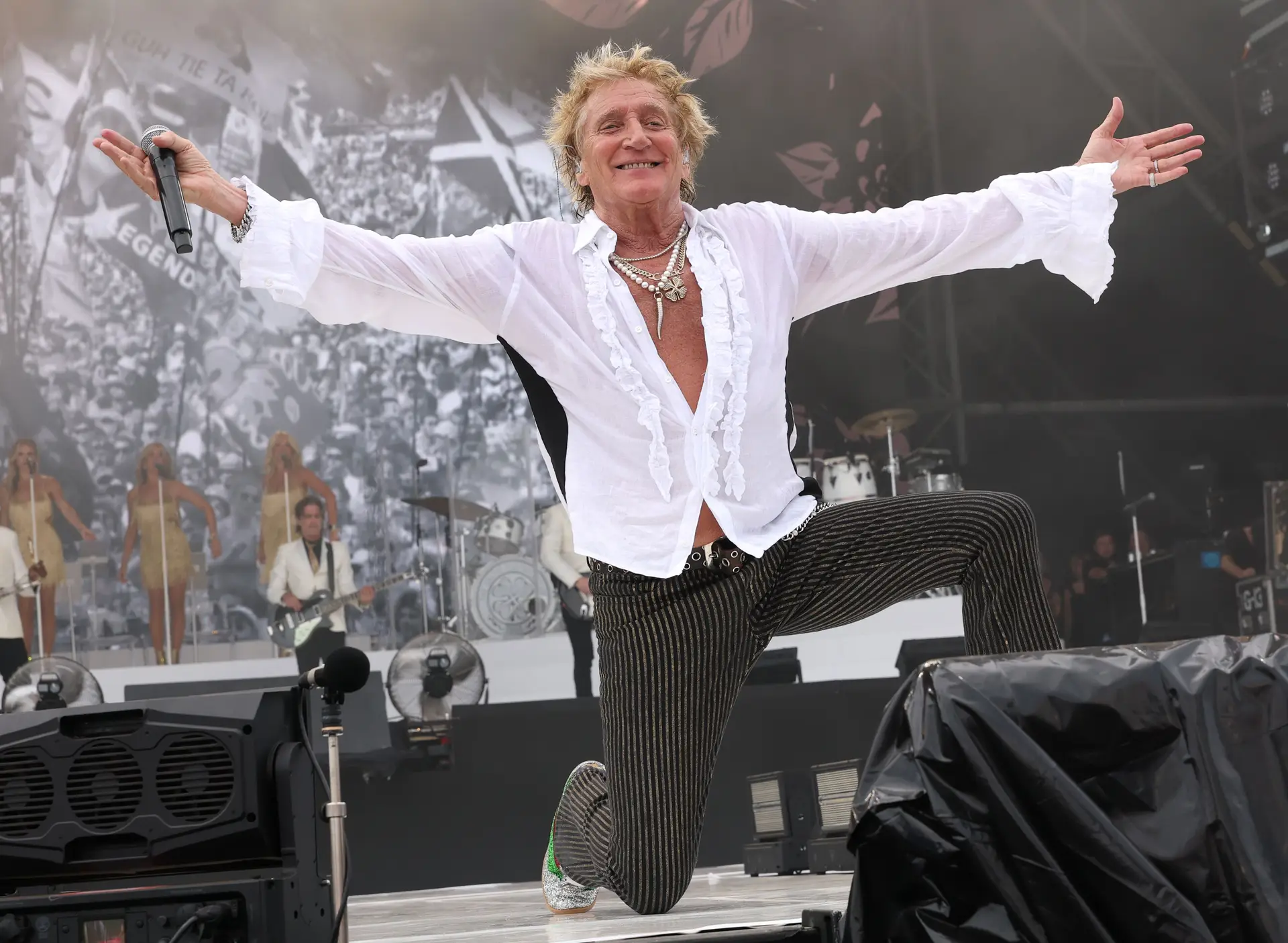 “Chegou a altura de dizer adeus à estrada”: Rod Stewart anuncia última ...