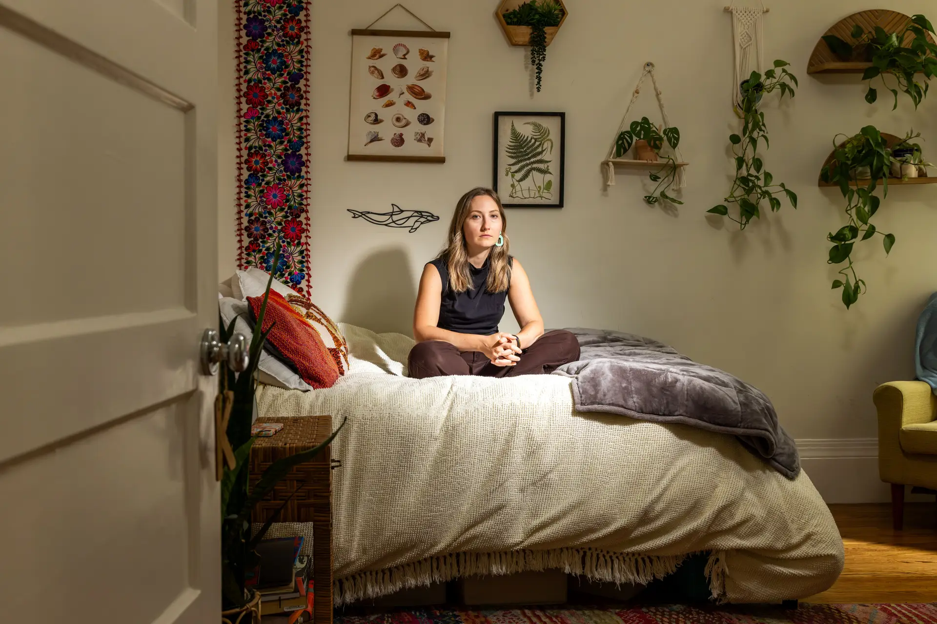 Katrine Razniak no seu quarto no apartamento que partilha em São Francisco. 