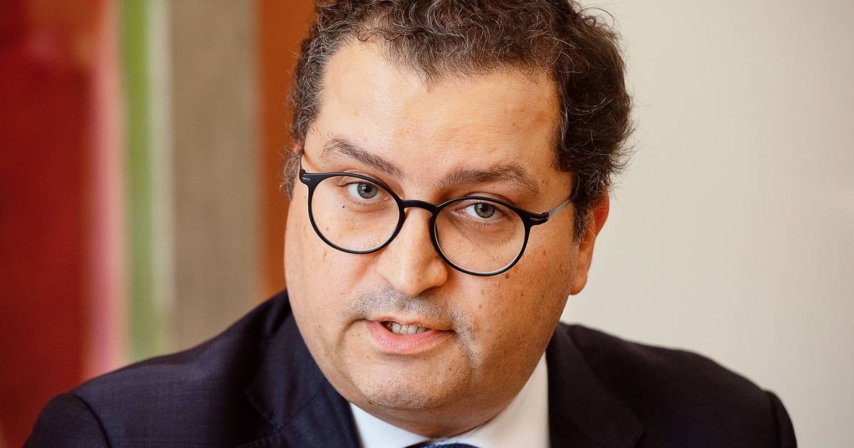 Ministro das Finanças: Governo não vai intervir nos preços dos combustíveis e novo suplemento de pensões em 2026 só se houver margem