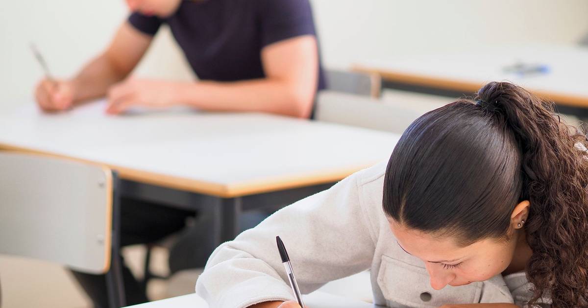 MEP critica adiamento de exames e exige segunda fase em setembro