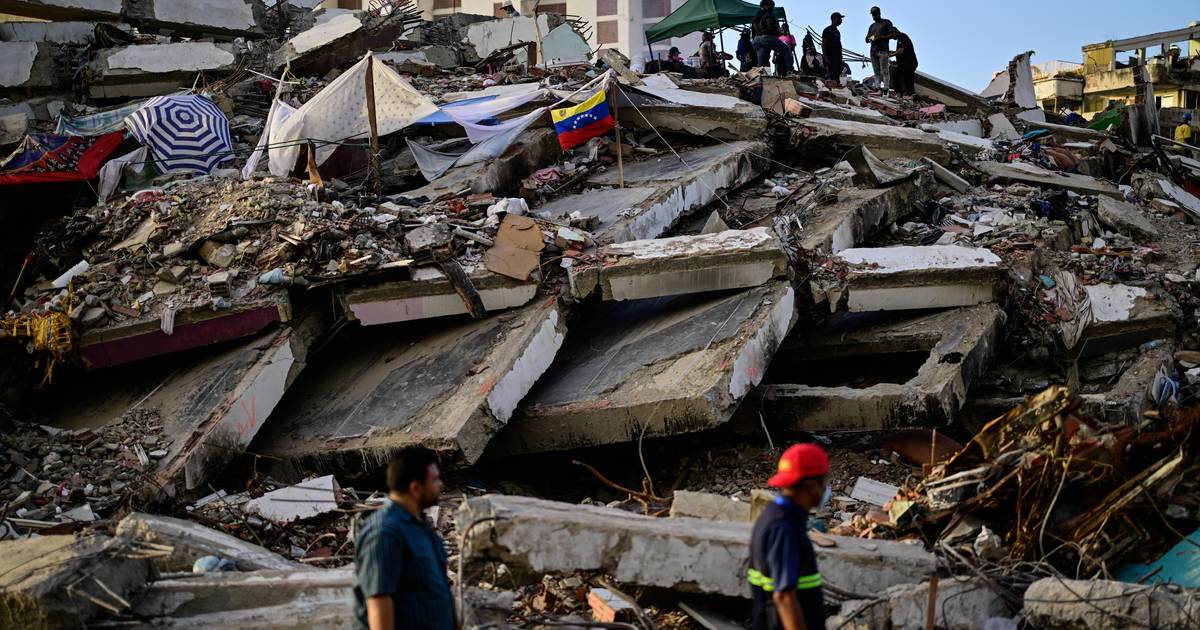 Balanço dos sismos na Venezuela sobe para 2645 mortos, incluindo 89 portugueses e lusodescendentes