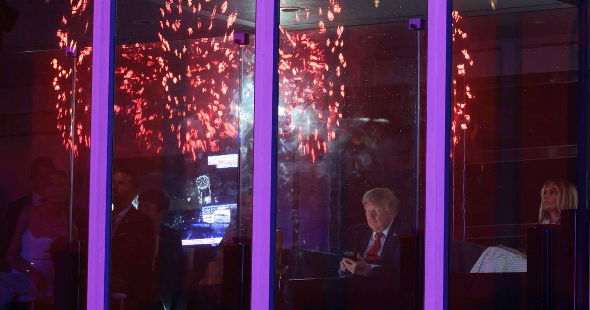 "Ninguém pode ser como nós", diz Trump nas comemorações dos 250 anos dos EUA e promove reforma eleitoral
