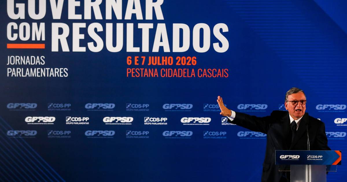 Durão Barroso diz que Portugal deve "reforçar o sentimento de comunidade nacional", mas sem "xenofobia"