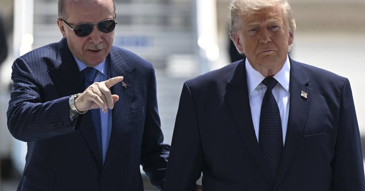 Trump estraga clima na NATO: ameaça anexar a Gronelândia e "tirar as tropas todas" da Europa