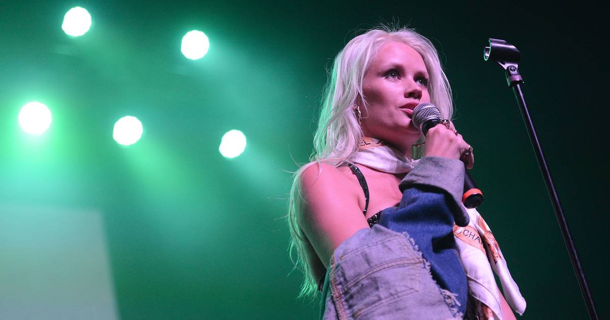 Morreu Lauren Bennett, a voz do mega sucesso 'Party Rock Anthem', dos LMFAO