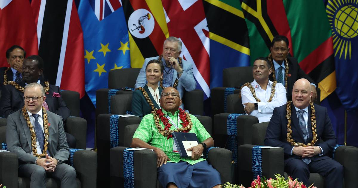 Porque é que a Austrália está presa numa "competição permanente" com a China no Pacífico