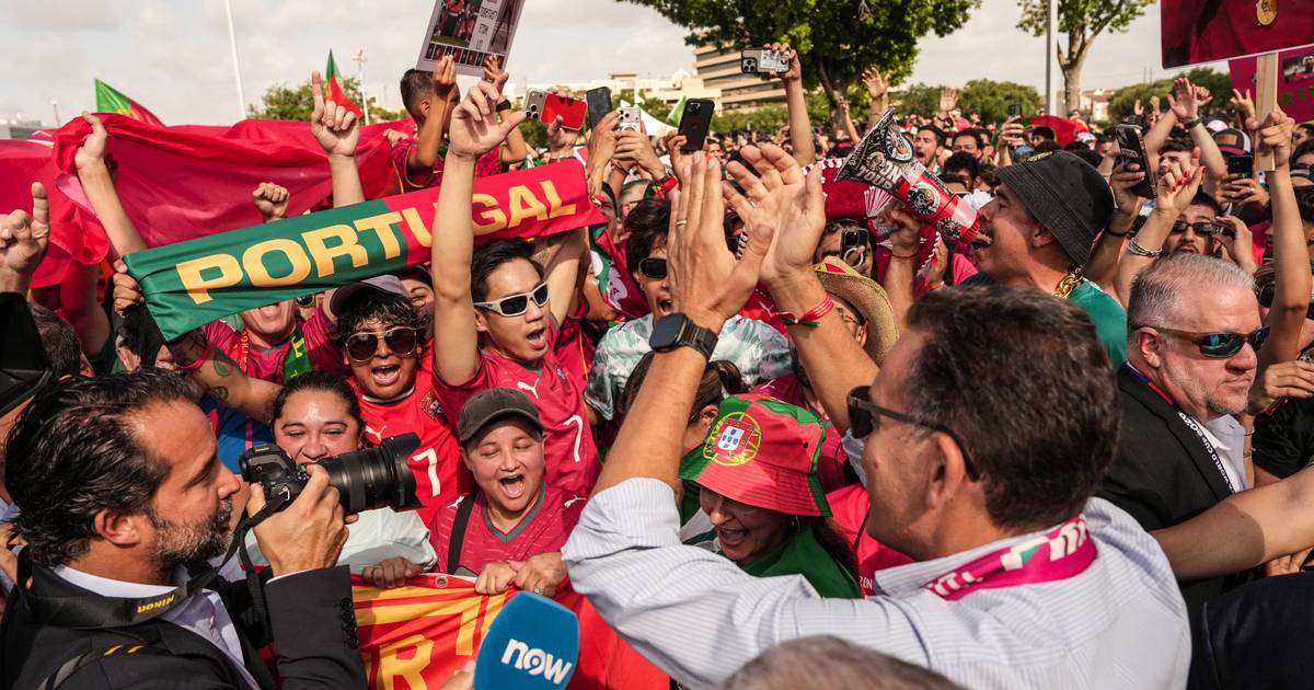 Montenegro assistiu a três jogos do Mundial, mais um que a família real da Noruega. Macron só irá (se for) à final