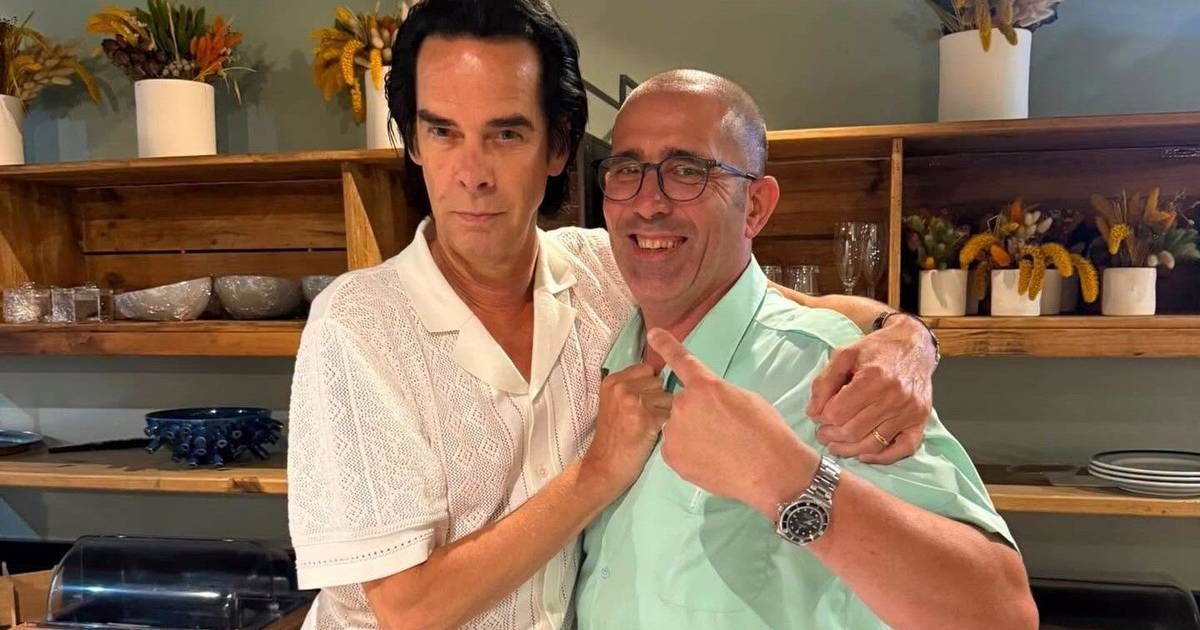 Nick Cave foi ao Pinóquio, o restaurante de Lisboa das suas amadas Amêijoas à Bulhão Pato