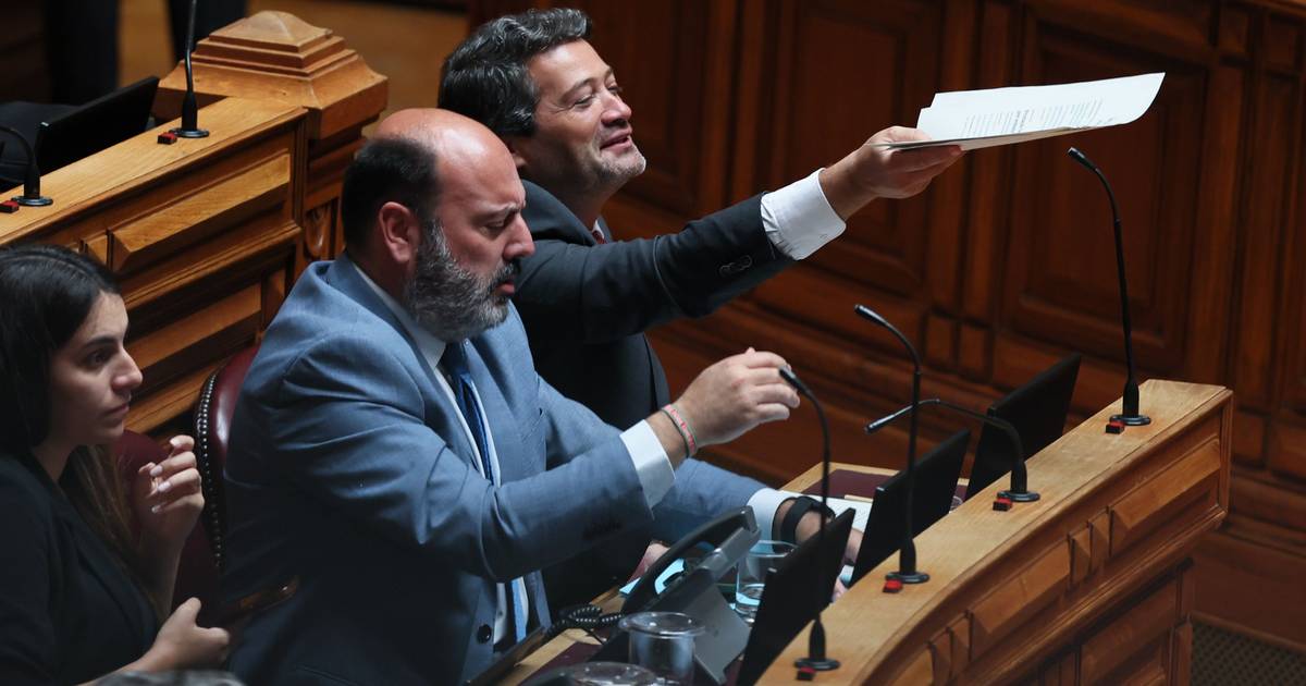 Chega inclui idade e origem nas alterações à "lei das burcas" e espera aprovação do PSD