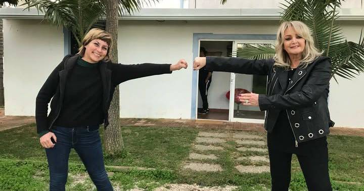 Viviane, vocalista dos Entre Aspas, lamenta morte de Bonnie Tyler: "Era uma embaixadora do Algarve"