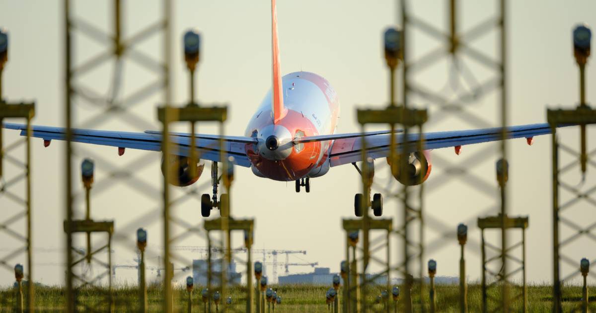 EasyJet anuncia acordo de princípio com fundo Apollo, que quer comprá-la por €6,7 mil milhões