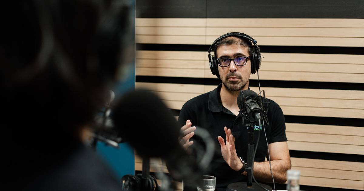 Hugo Ferreira, diretor de investigação IA da Feedzai, no podcast "Liga dos Inovadores": veja a entrevista completa