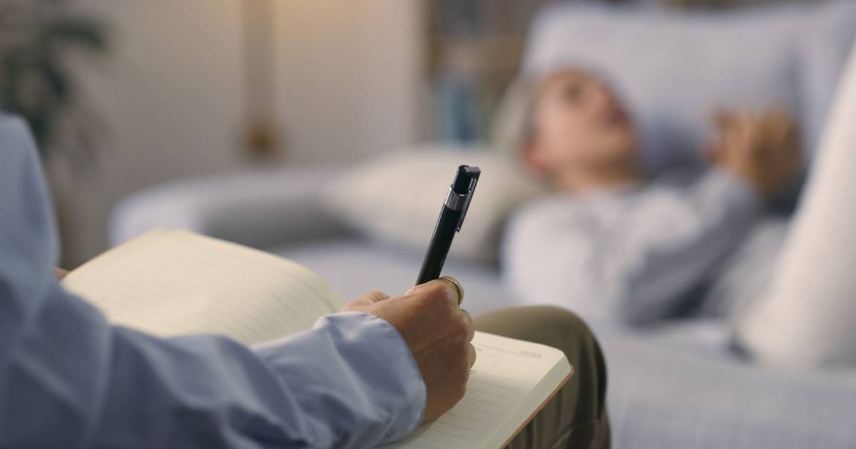 Terapia com psicadélico mostra sinais promissores na anorexia: um dos autores do estudo é português