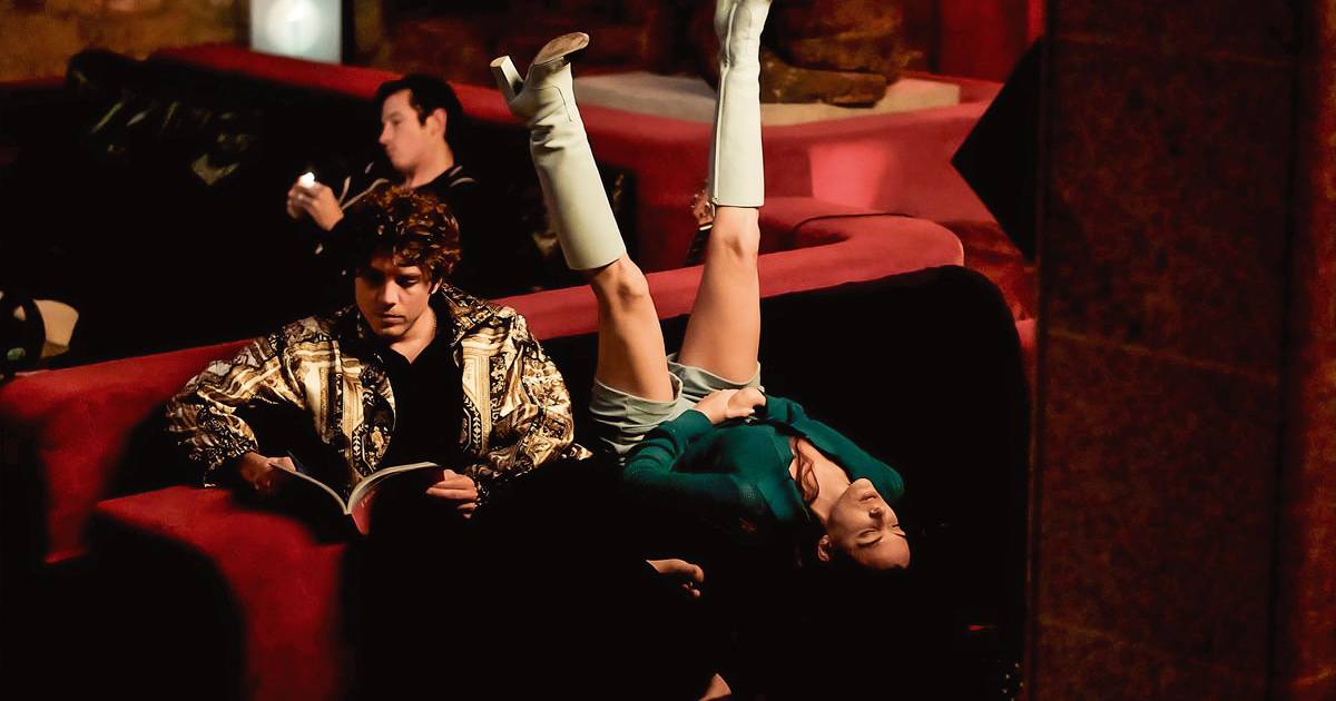 Cinema: O charme pouco discreto da burguesia está à vista no escatológico "Rosebush Pruning"
