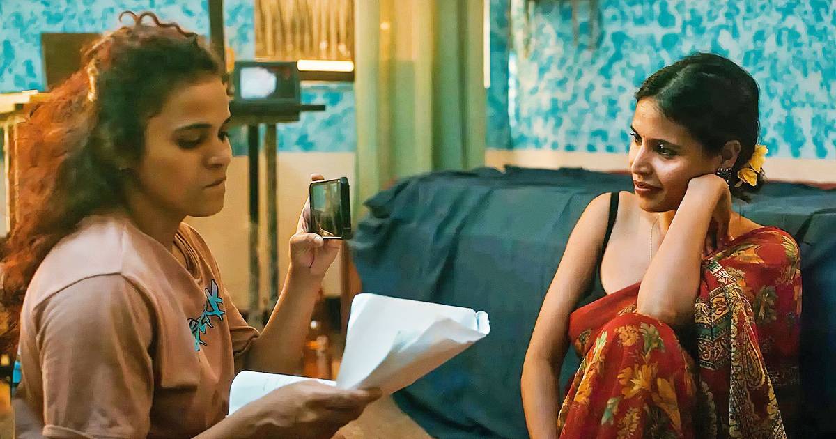 Cinema: Duas mulheres entram numa casa em Bombaim