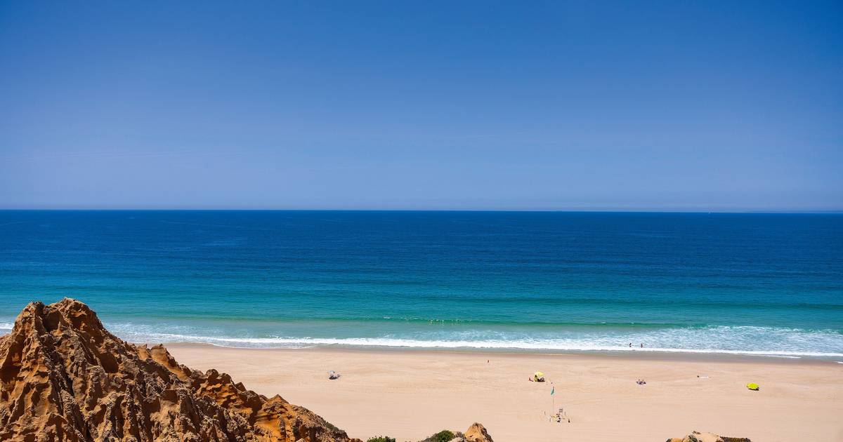 As praias que continuam com acesso dificultado