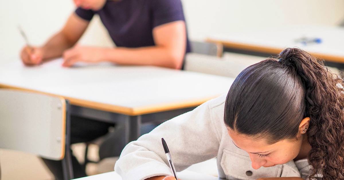 Diretores de escolas pedem celeridade no envio das notas lembrando que secretarias têm horário