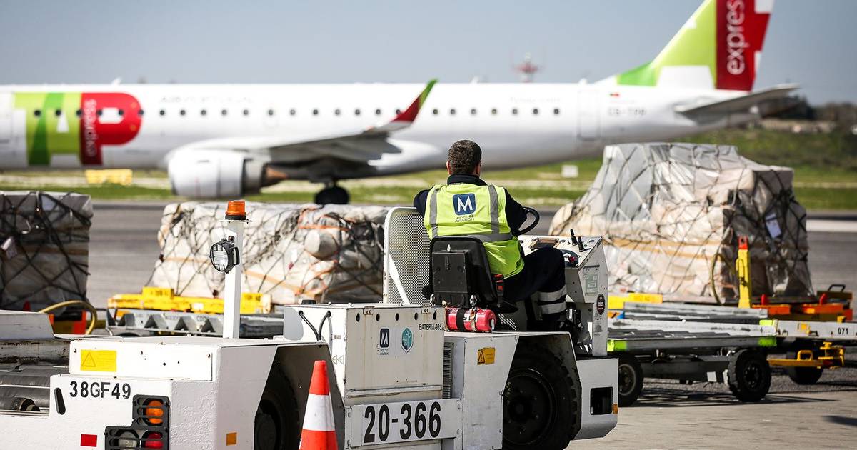 Aviação. Novo aeroporto avança na engenharia