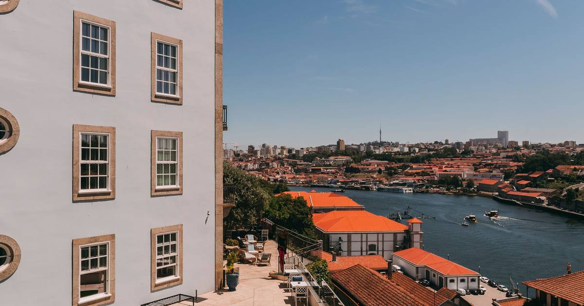 Após encerramento repentino, hotel boutique no Porto reabre com restaurante japonês assinado por Vítor Matos