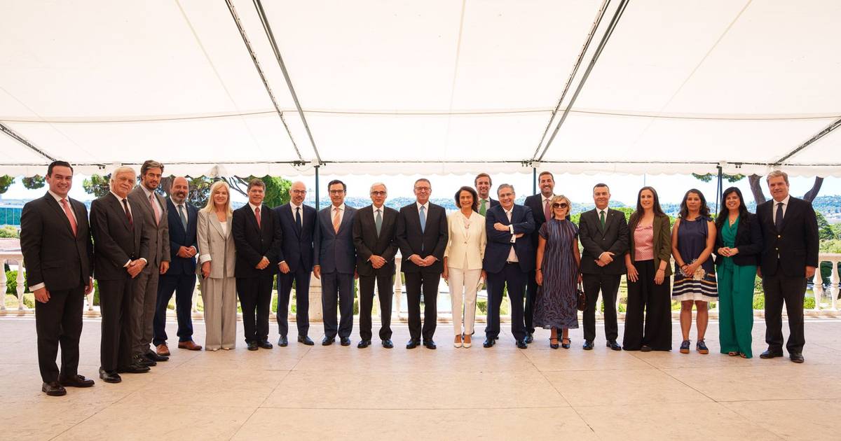 Em almoço de despedida, Seguro fez votos de que legislatura dure mais um ano