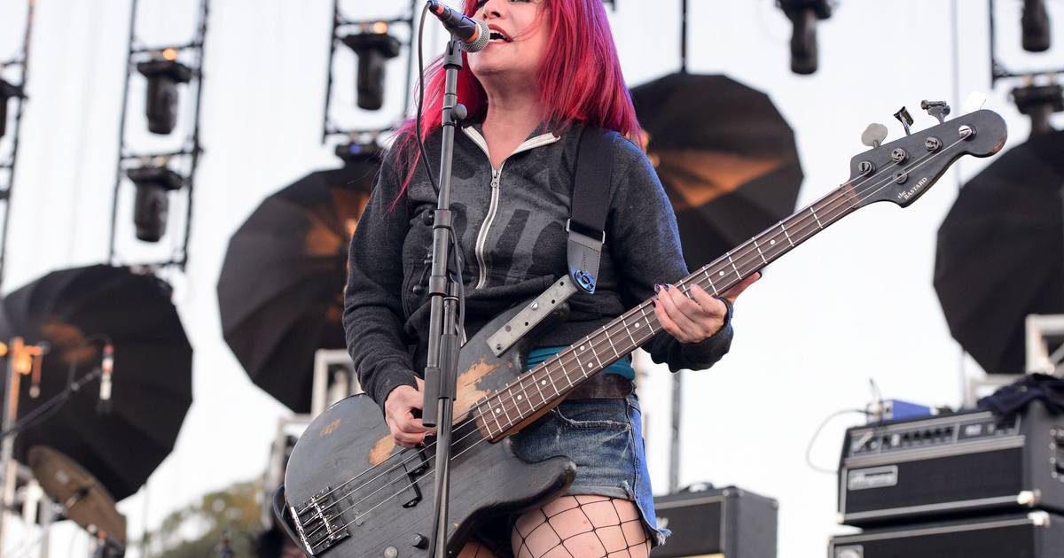 Morreu Jennifer Finch, das L7