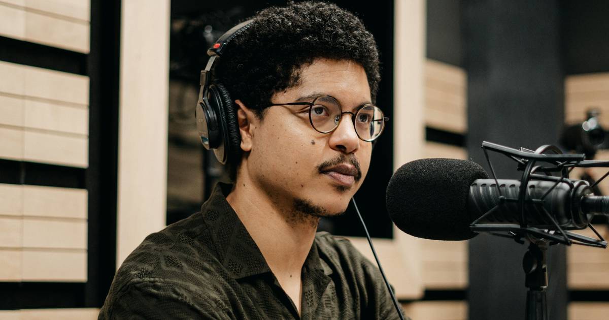 "O meu pai era 33 anos mais velho do que a minha mãe, sinto que tive acesso aos dois pólos geracionais na forma de olhar para a vida"