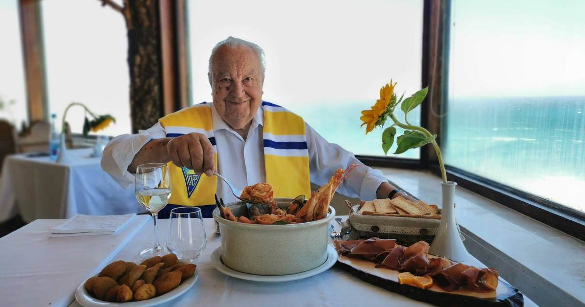 Morreu António Muchaxo, empresário da restauração na Praia do Guincho. Tinha 96 anos