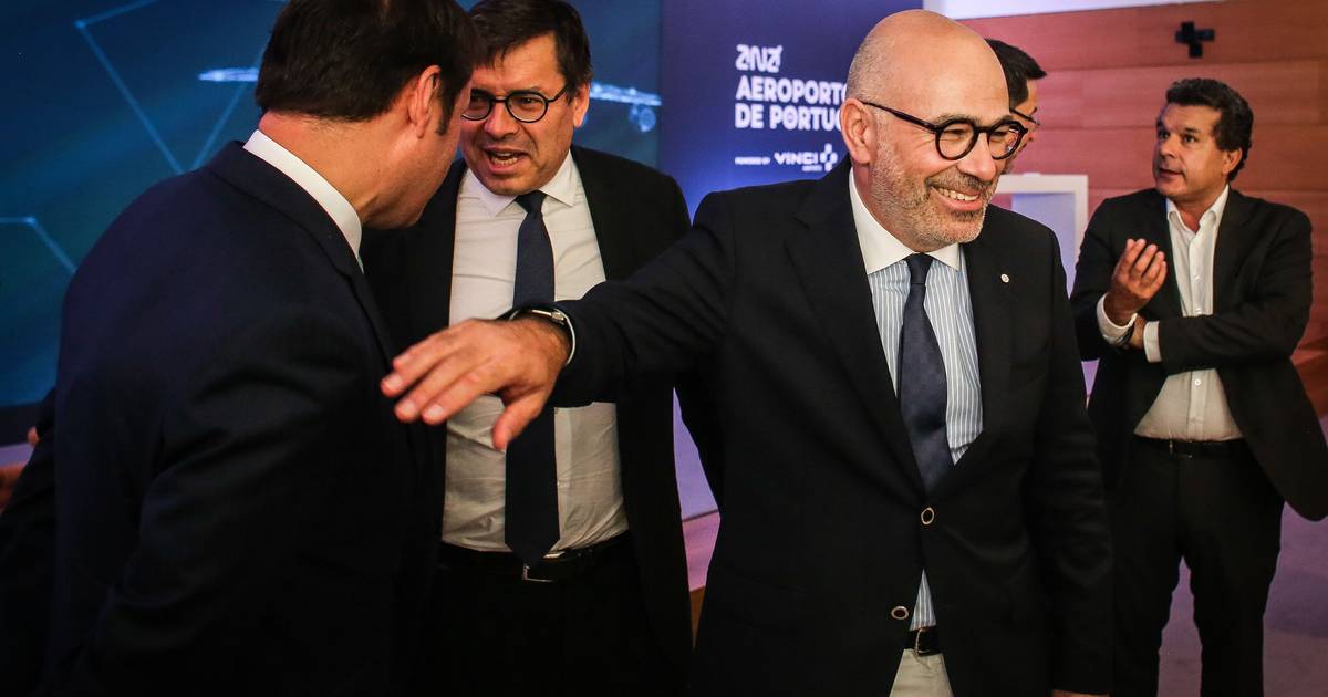 "Ao meu colega de Governo, Luís Neves, o nosso sincero obrigado", diz Pinto Luz