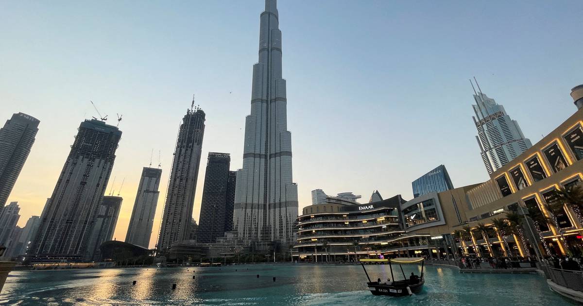 Dubai dá mais de 700 euros em benefícios a residentes que convidem turistas