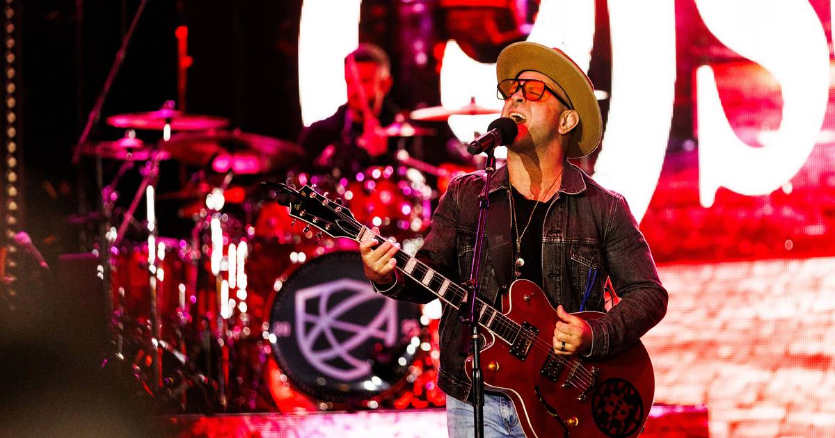 Nelson Sobral: "Apontei para o Gene Simmons, dos Kiss, a minha banda favorita, e a minha avó benzeu-se: 'ah, demónio!'"