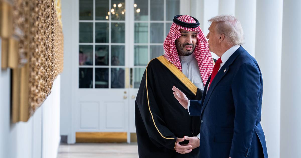 Acordo nuclear com a Arábia Saudita põe a nu os dois pesos e duas medidas de Trump e abre caminho a uma corrida às armas