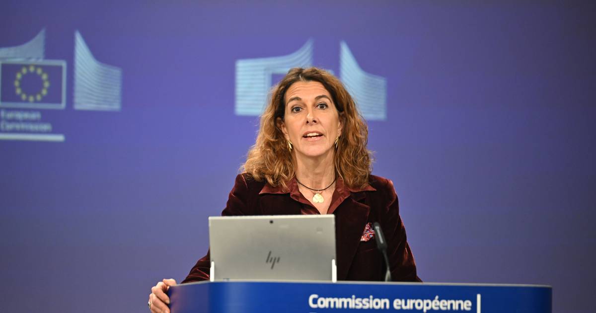 Comissão Europeia pede esclarecimentos à China após restrições aplicadas 14 empresas da UE