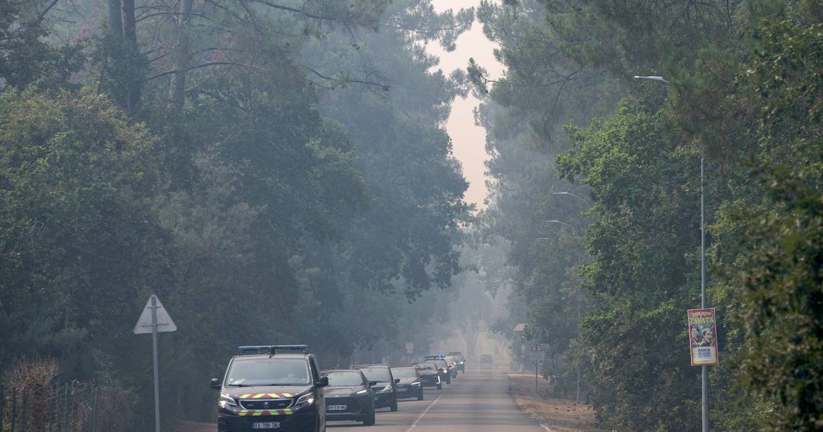 Incêndios em França: Macron promete reconstrução enquanto fogo na Gironda deixa quase 200 mil longe de casa