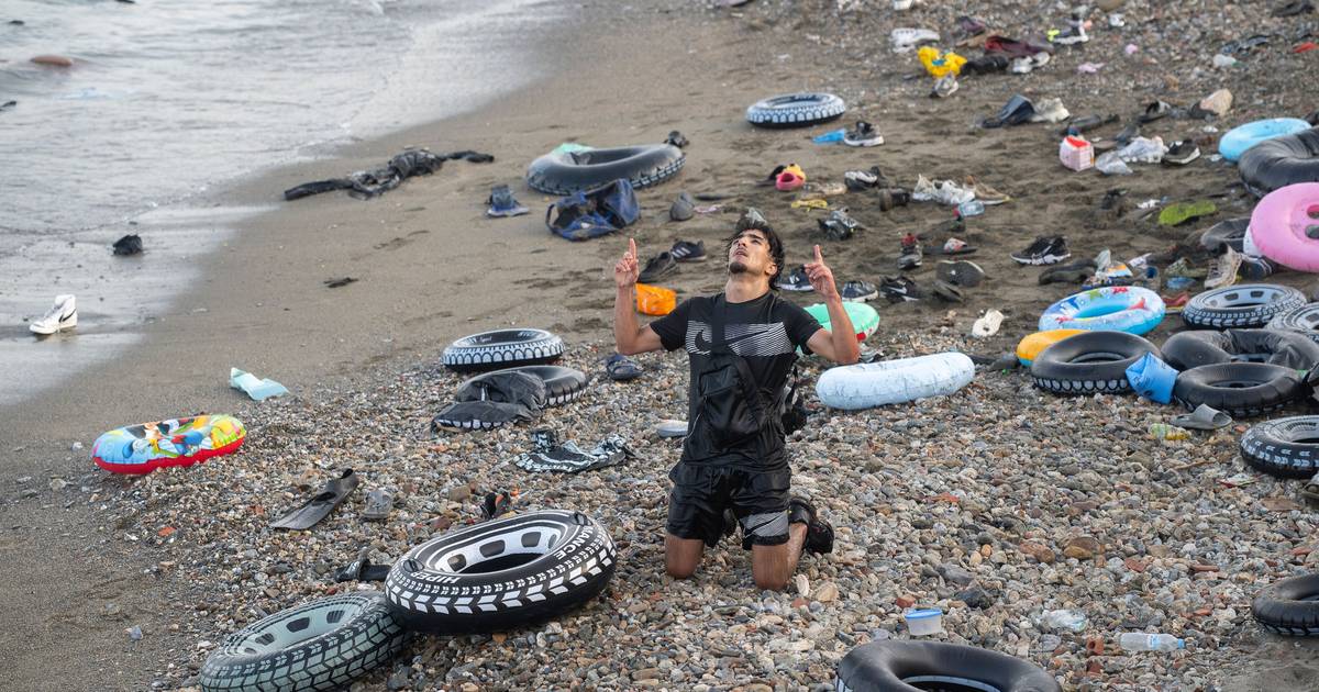 Em 24 horas, 49 mil pessoas entraram em Ceuta. Há 27 mortos, e UE promete apoio a Espanha
