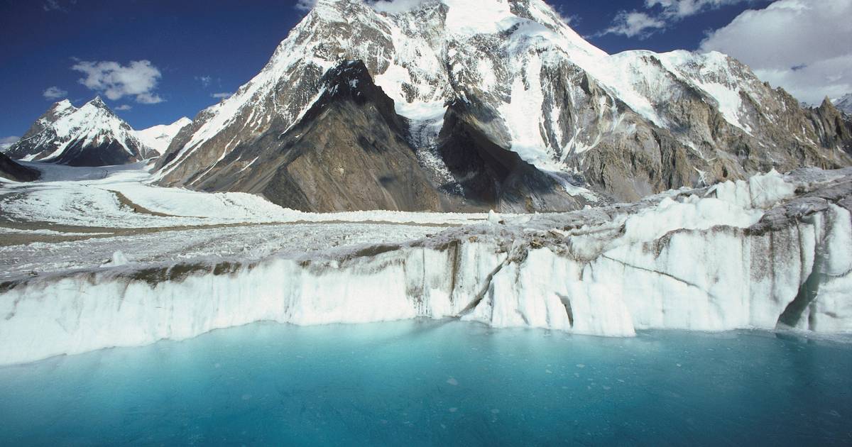 Dez alpinistas desaparecidos após avalanche numa das montanhas mais altas do mundo