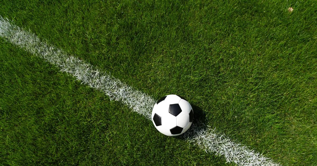 Regulador abriu 30 processos por falhas de transparência na aquisição de clubes de futebol em Portugal