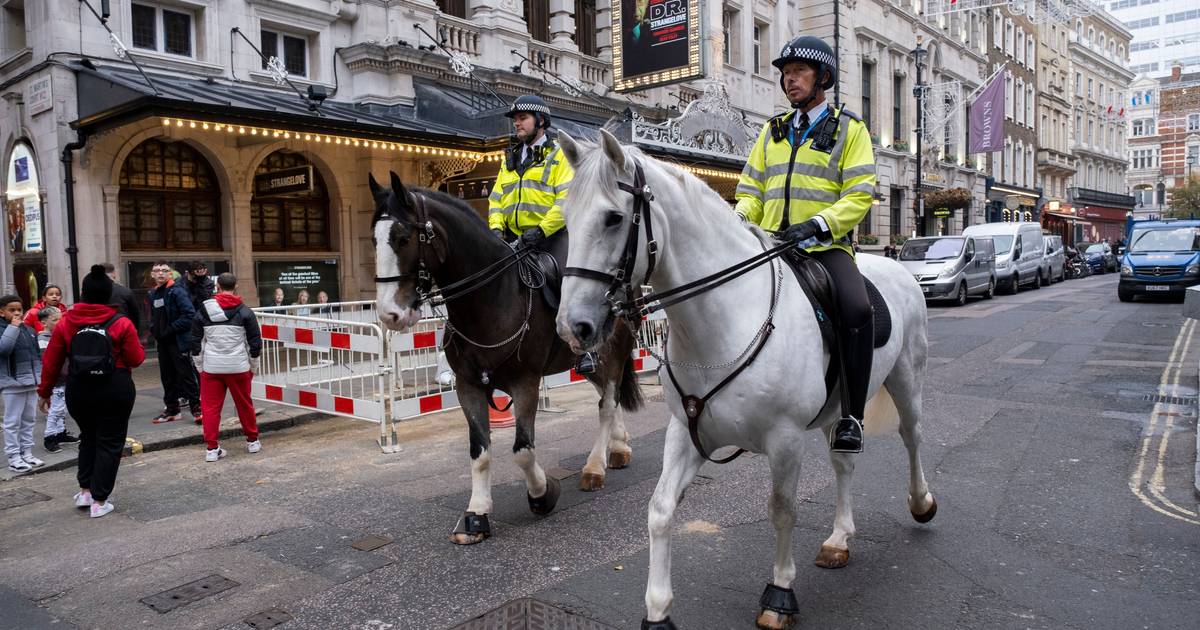 Esfaqueamento em Londres deixa quatro feridos e leva à detenção de uma mulher