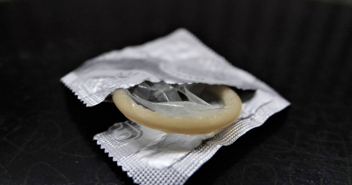 Infeções sexuais estão a bater recordes na Europa e os especialistas alertam: "é urgente voltar às campanhas para usar preservativo"