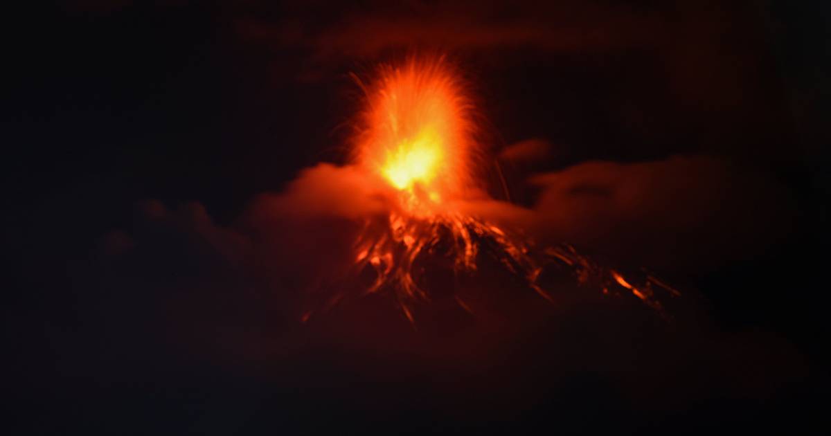 Erupção do vulcão "Fuego" na Guatemala chega ao fim e habitantes regressam a casa