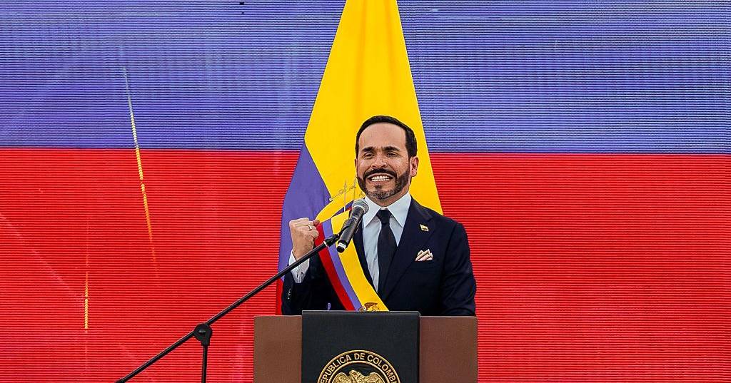 Primeiro dia do novo Governo da Colômbia marcado por ataques com explosivos em várias regiões