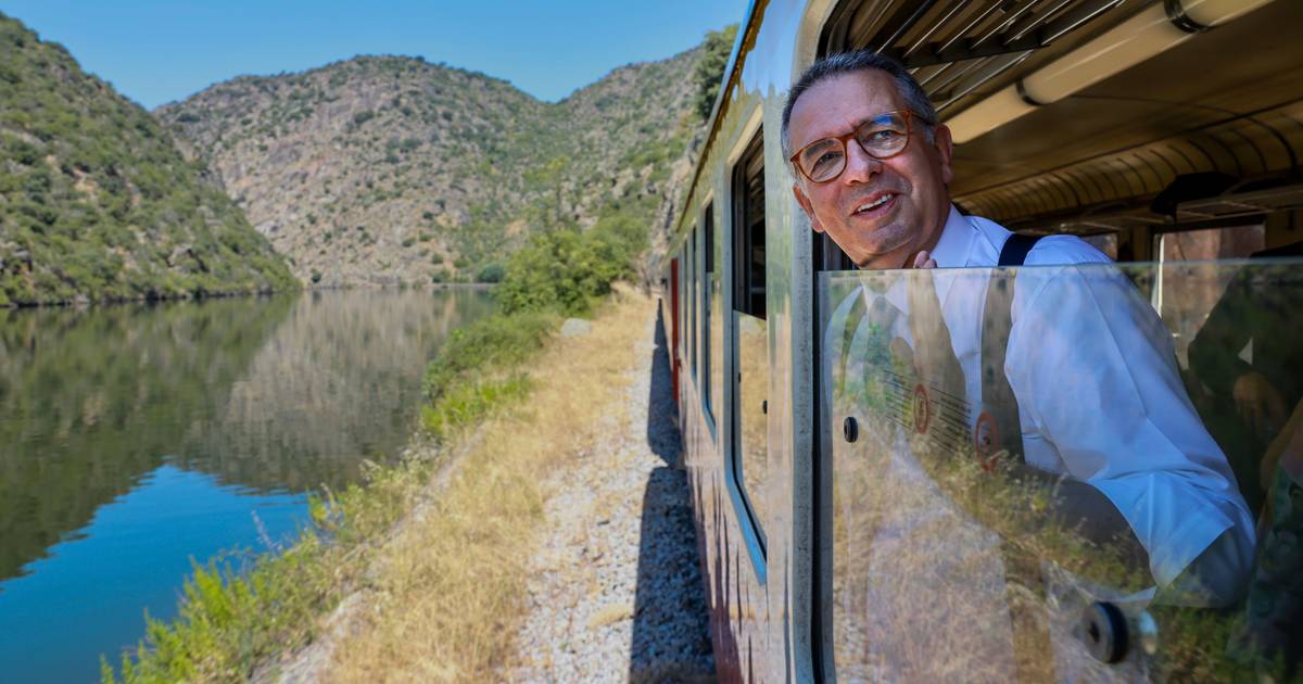 "Não há territórios dispensáveis": Seguro apela a portugueses que deem "oportunidade" ao Douro e pede "investimento estratégico" na ferrovia
