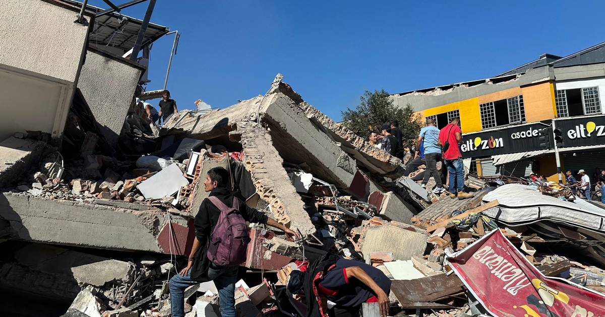 Colômbia declara estado de calamidade após sismo que já causou mais de uma centena de mortos