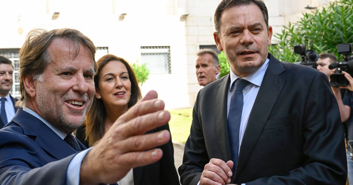 Inimigo Público: Depois da Supertaça, Governo testa venda e consumo de álcool no Conselho de Ministros