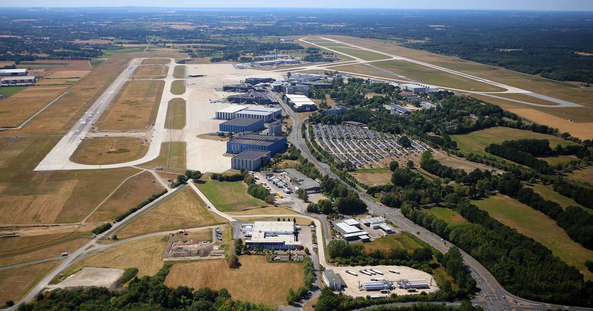 Sobrevoo de drone fecha aeroporto de Hanôver. Autoridades admitem hipótese de ação híbrida