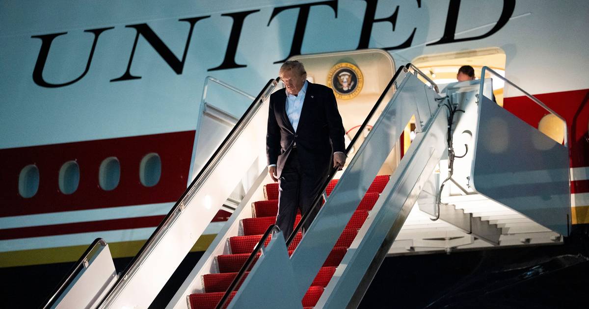 Do contentor para o jato militar: como Trump fugiu da Turquia em segredo em plena cimeira da NATO