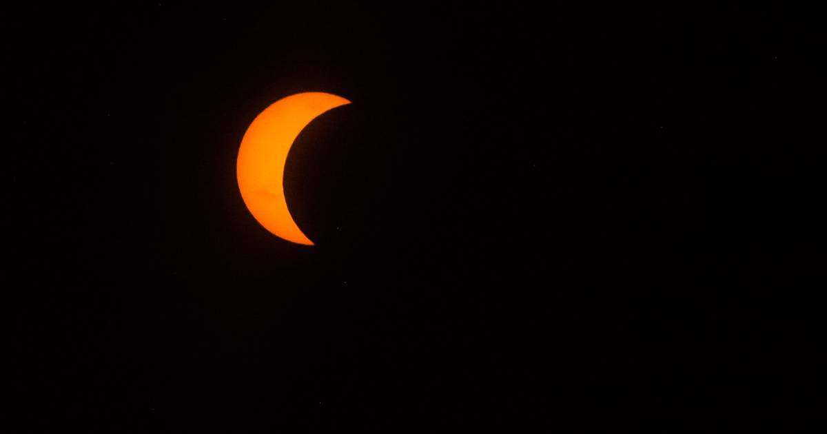 Duas horas em pouco mais de um minuto: se não viu o eclipse solar, veja-o aqui na totalidade