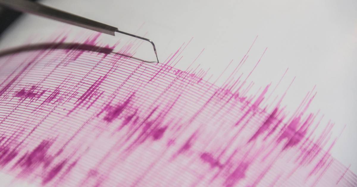 Sismo de 7,7 atinge a região de Flores, na Indonésia