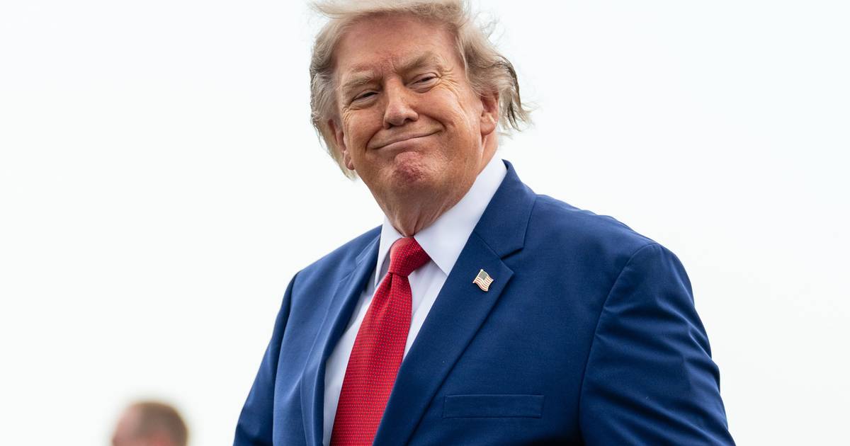 Trump diz que poderá declarar estreito de Ormuz território dos EUA