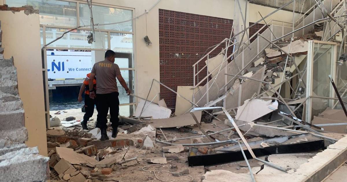 Novo balanço aponta para quase 50 mortes após sismo de magnitude 7,7 na Indonésia